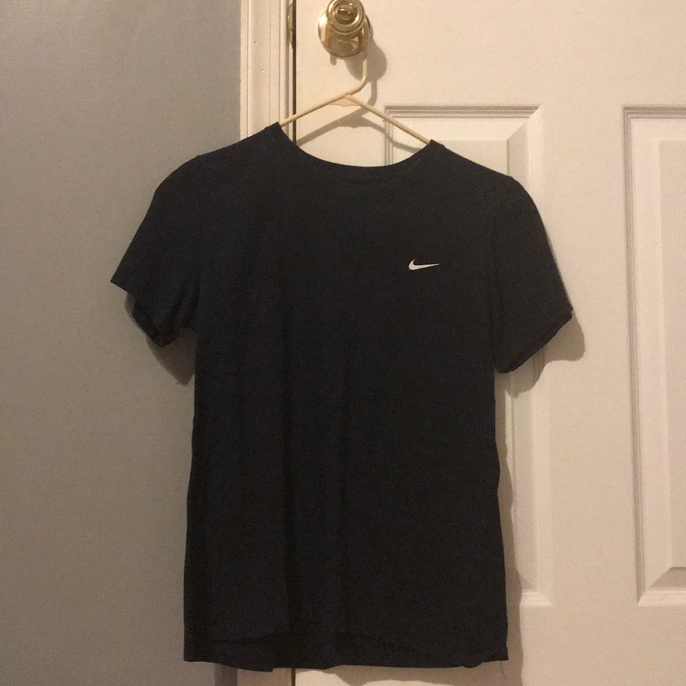 Nike tee